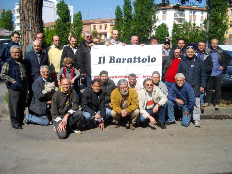 foto di gruppo alla chiusura del raduno